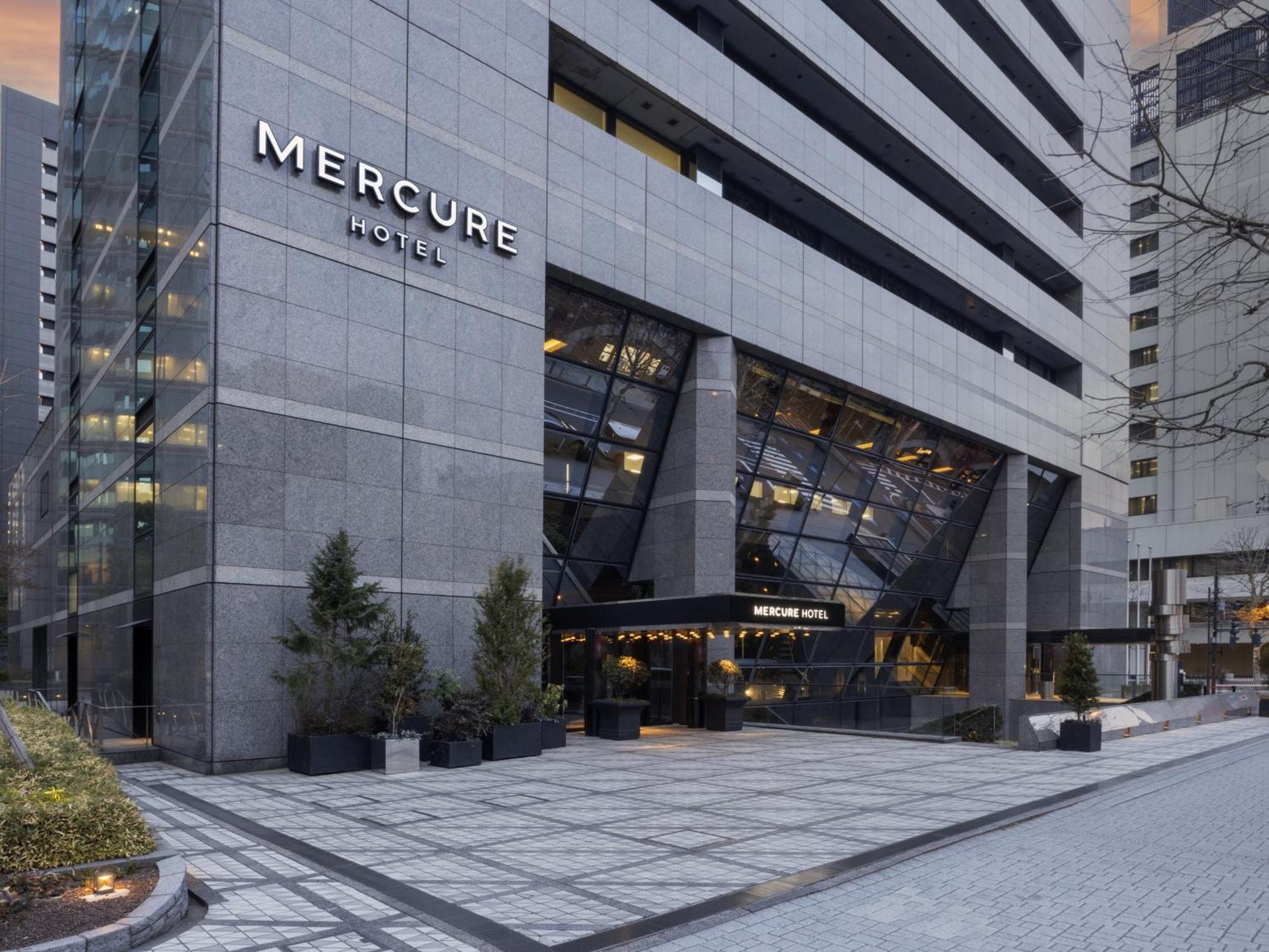 Готель Mercure Tokyo Hibiya Екстер'єр фото