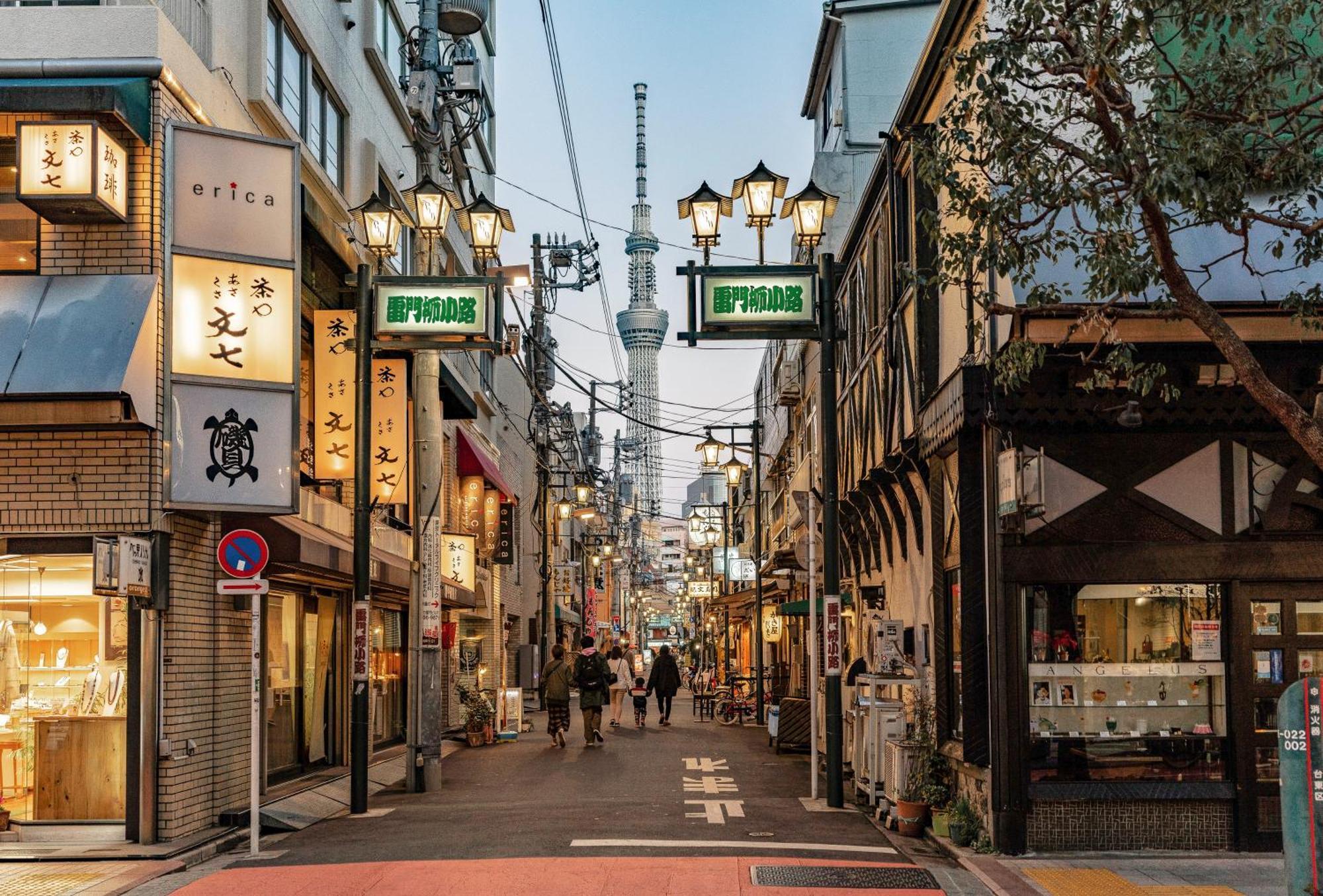 Готель Mercure Tokyo Hibiya Екстер'єр фото